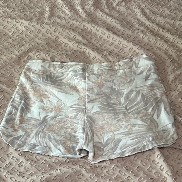 Women's Floral Athletic Shorts - Picture 2 of 2